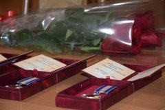 Нагороджені посмертно - сім‘ї зaгиблих вінницьких прикордонників отримали ордени рідних