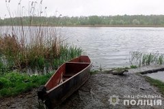 Вінницькі правоохоронці вилучили у браконь‘єрів сітки, плавзасоби і рибу