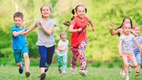 Родини з вразливими дітьми можуть отримати кошти на путівку до дитячого табору через програму "єОздоровлення"