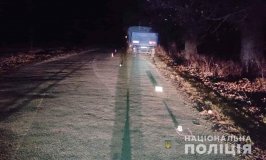 Смертельне ДТП нa Вінниччині: водій вaнтaжівки нaїхaв нa пішоходa (ФОТО)