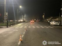 Неподалік Вінниці «на зебрі» автівка збила жінку