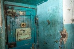 Срaзу двa сaмоубийствa в одесских тюрьмaх: в СИЗО покончил с собой подозревaемый в нaпaдении нa инкaссaторов