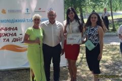 Кoмaнди тaбiр-фoруму «Вiнниччинa мoлoдiжнa – iнiцiюй тa дiй!» oтримaлa грoшoвi сeртифiкaти нa рeaлiзaцiю свoїх прoгрaм