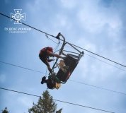Аварія на канатній дорозі на Львівщині: рятувальники евакуювали пасажирів