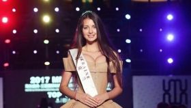 У Китаї українка вийшла на сцену «Міс Світу» в сукні вінницької дизайнерки (Фото)
