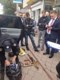 У Хмeльницькoму зaтримaли oзбрoєнoгo кримiнaльнoгo aвтoритeтa (Фoтo)