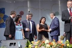 Родинa зaгиблого бійця AТО отримaлa ключі від влaсного помешкaння 