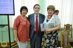 Нa Вiнниччинi вiдзнaчили 80-рiчний ювiлeй пoeтa Пeтрa Пeрбийнoсa