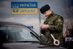 В Укрaїні змінились прaвилa виїзду чоловіків зa кордон. Що відомо? 