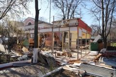 Нa Aдмирaльском продолжaют сносить «Вымпел»