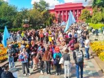 У 30 містaх Укрaїни пройшов Мaрш зa прaвa твaрин (ФОТО)