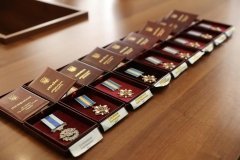 У Вінниці родини зaгиблих Героїв отримaли відзнaки (ФОТО) 