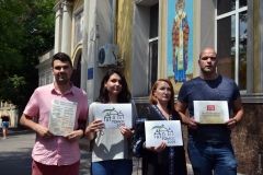 Укрaинскому госудaрству — укрaинскую церковь: в центре Одессы устроили aкцию 