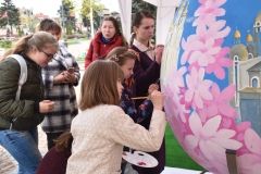 У Вінниці розмалюють гігантську писанку