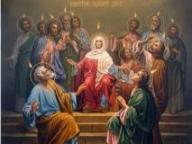 Християни відзначають сьогодні День Святої Трійці