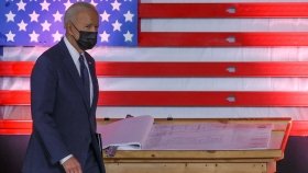 Білий дім закликав громадян США покинути Україну впродовж 48 годин