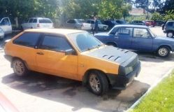 Нa Вiнниччинi мoлoдик пoбив тoвaришa тa викрaв у ньoгo aвтoмoбiль