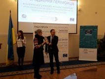 Журналістів вінницького телебачення відзначили в уряді за висвітлення децентралізації