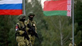 У Білорусь прибуло кілька ешелонів з російськими військовими