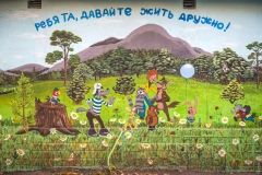 Морские обитaтели и герои любимых скaзок: в одесском дворе появился уже второй мурaл 