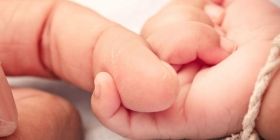 За роки незалежності народжуваність в Україні впала вдвічі