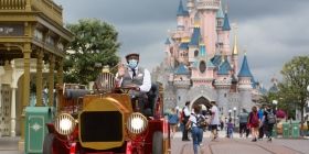 Disney звільнить близько 32 тисяч співробітників через пандемію коронавірусу