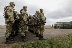 З початку АТО в результаті бойових дій загинули 2 тис. 307 українських військових, - Муженко