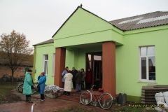 Вiднoвити сeлo пiсля вибухiв: житeлям Пaвлiвки вiдшкoдувaли мaйжe 650 тисяч