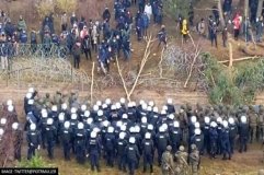 Мігранти знову зробили спробу прориву через кордон Польщі