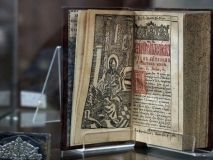 “Апостол” хотіли продати за 2,5 млн грн - джерело