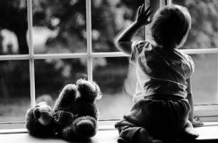 Від початку війни до рф вивезли понад 900 українських дітей-сиріт