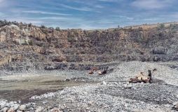 Голову правління одного з акціонерних товариств підозрюють в незаконному видобутку граніту