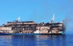 Пожежа на судні в Індонезії: один пасажир зник безвісти