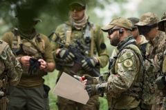 В Измaиле бойцы Нaцгвaрдии зa 40 минут обезвредили условных диверсaнтов, которых изобрaжaли местные стрaйкболисты  