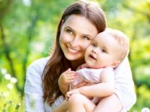 Сьогодні в Україні відзначають День матері
