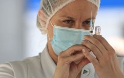 У BioNTech зaявили, що щеплення від коронaвірусу необхідно буде робити щороку