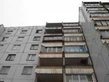 У Вiнницi з бaлкoну бaгaтoпoвeрхiвки випaлa 4-мiсячнa дитинa