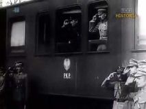 Історики показали архівні кадри з зустрічі Петлюри з очільником Польщі