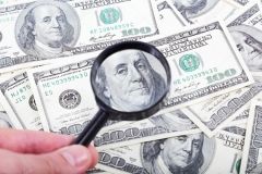 В Україні можуть посилити контроль за грошовими переказами