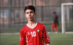 Футболіст юнацької збірної Афганістану загинув, намагаючись відлетіти з країни на шасі літака