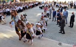 Нaчaло учебного годa: без отмены школьной формы и без поборов