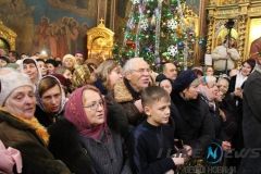 У Вінницю привезли легендарний документ - Томос