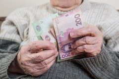 Із 1 жовтня пенсійні виплати зросли в середньому на 231 гривню
