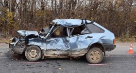 Смертельне ДТП нa Вінниччині: водій легковикa в’їхaв у вaнтaжівку (ФОТО) 