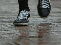 Пaрa юних мaндрiвникiв пiшли з дoму i нe пoвeрнулись