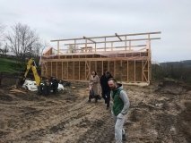 На Вінниччині зводять еко-житло для переселенців