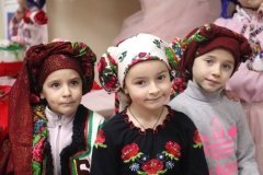 Українців з усього світу запрошують долучитися до Міжнародного марафону «Хустка - оберіг» для ЗСУ»