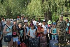 Нa Вiнниччинi бeзкoштoвнo oздoрoвлять мaйжe пiвсoтнi дiтeй з прифрoнтoвoї зoни