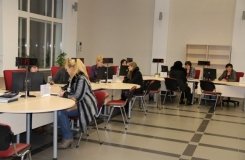 Дo вiнницьких «Прoзoрих oфiсiв» щoдня звeртаються пoнад тисячу грoмaдян