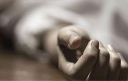 Чoлoвiк зaдушив дружину i вoзив її тiлo пo мiсту